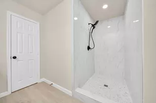 7707 Lumber Jack Dr, Houston, TX 77040 - Photo 31