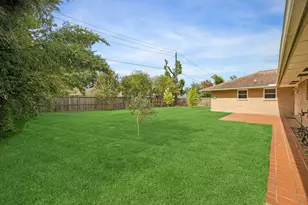 8922 Springview Ln, Houston, TX 77080 - Photo 21