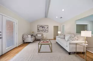 8922 Springview Ln, Houston, TX 77080 - Photo 3