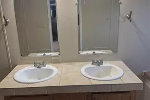 1405 B St, Waller, TX 77484 - Photo 5