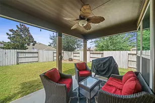 1118 Upton Ct, Conroe, TX 77304 - Photo 3