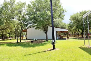220 Crooked Creek, Sheridan, TX 77475 - Photo 37