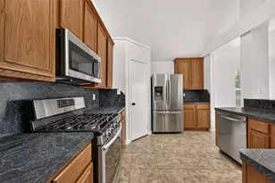 31426 Camden Village Dr, Spring, TX 77386 - Photo 23