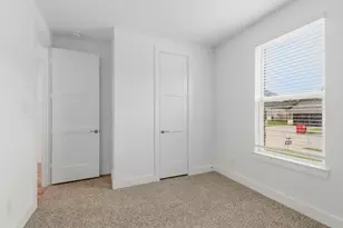 413 Summerset Landing Ct, Conroe, TX 77304 - Photo 11