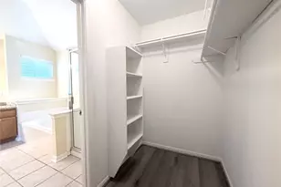 12211 Meadow Crest Ct, Meadows Place, TX 77477 - Photo 17