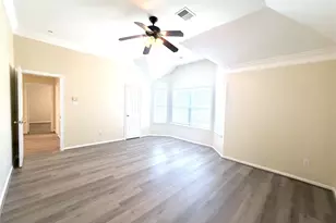 12211 Meadow Crest Ct, Meadows Place, TX 77477 - Photo 15