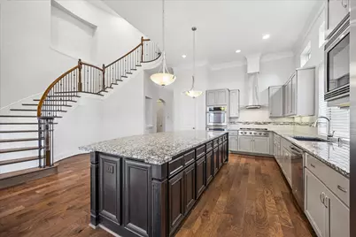 1607 Pinot Circle, Houston, TX 77055 - Photo 13