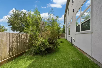 1607 Pinot Circle, Houston, TX 77055 - Photo 35