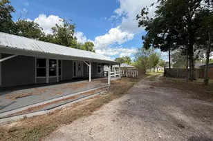 804 Tovrea Rd, Alvin, TX 77511 - Photo 3