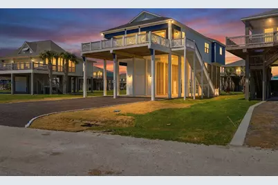 4411 Strand Avenue, Crystal Beach, TX 77650 - Photo 3