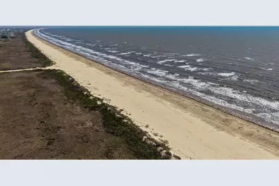 4411 Strand Avenue, Crystal Beach, TX 77650 - Photo 47