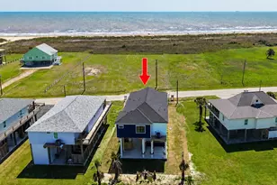 4411 Strand Ave, Crystal Beach, TX 77650 - Photo 5