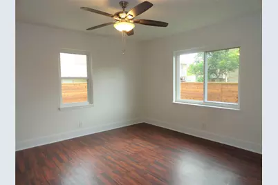 2528 Avenue K, Galveston, TX 77550 - Photo 13