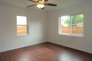 2528 Avenue K, Galveston, TX 77550 - Photo 13
