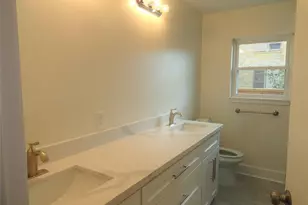 2528 Avenue K, Galveston, TX 77550 - Photo 9