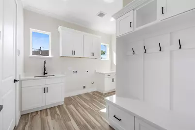 4221 Mallard Lane, Baytown, TX 77523 - Photo 33