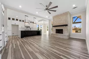 4221 Mallard Ln, Baytown, TX 77523 - Photo 7