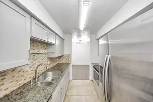 9700 Leawood Blvd, Houston, TX 77099 - Photo 15