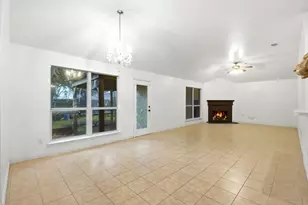 111 Thunder Basin Dr, Richmond, TX 77469 - Photo 9