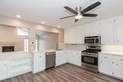 4509 Country Club Drive, Dickinson, TX 77539 - Photo 13