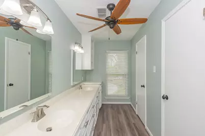 4509 Country Club Drive, Dickinson, TX 77539 - Photo 17