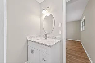 315 Hollywood Dr, Conroe, TX 77303 - Photo 21