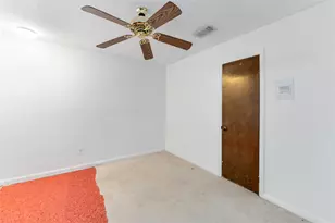 8111 Ivan Reid Dr, Houston, TX 77040 - Photo 23