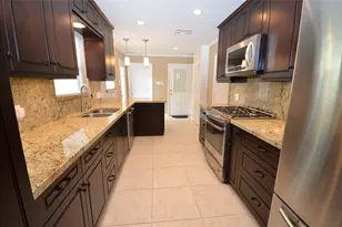 4009 Nenana Dr, Houston, TX 77025 - Photo 11