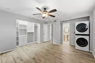 1529 Wirt Rd, Houston, TX 77055 - Photo 13