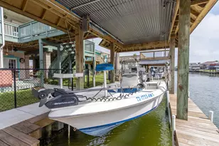 391 Ling St, Bayou Vista, TX 77563 - Photo 9