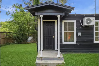 8034 Record Street #B, Houston, TX 77028 - Photo 3