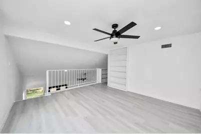 10410 Green Valley Lane, Houston, TX 77064 - Photo 25