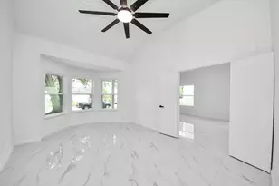 10410 Green Valley Ln, Houston, TX 77064 - Photo 29