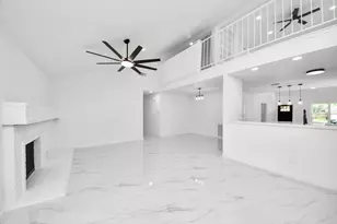10410 Green Valley Ln, Houston, TX 77064 - Photo 15