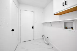 10410 Green Valley Ln, Houston, TX 77064 - Photo 23