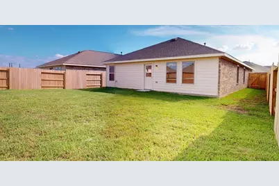 9206 Harvest Steel Drive, Baytown, TX 77521 - Photo 3