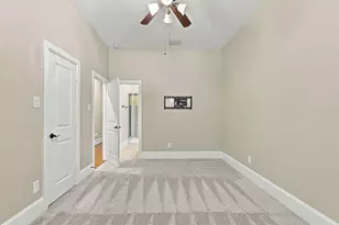 3750 Ribbon Hill Ln, Spring, TX 77386 - Photo 31