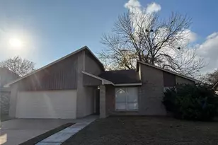 1138 Oxford Dr, Pearland, TX 77584 - Photo 1