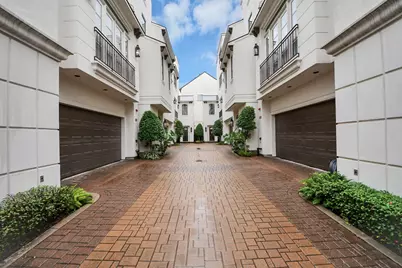 1608 Nevada Street #C, Houston, TX 77006 - Photo 3
