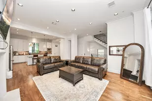 1608 Nevada St, Houston, TX 77006 - Photo 11