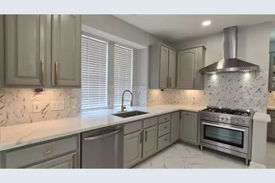 5818 Wilkins Lane, Sugar Land, TX 77479 - Photo 13