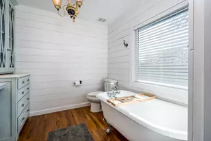 306 Baker Dr, Tomball, TX 77375 - Photo 9