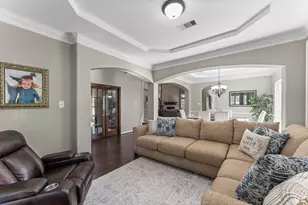 18335 E Laura Shore Dr, Cypress, TX 77433 - Photo 11