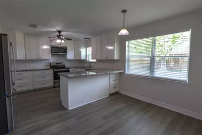 4326 Townes Forest Road, Friendswood, TX 77546 - Photo 3