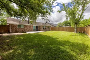 4326 Townes Forest Rd, Friendswood, TX 77546 - Photo 11