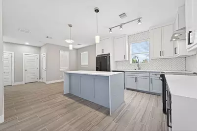 2075 Road 5707, Cleveland, TX 77327 - Photo 9