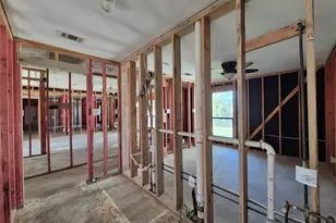 904 Cherry Hills Dr, Huntsville, TX 77340 - Photo 5