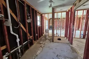 904 Cherry Hills Dr, Huntsville, TX 77340 - Photo 11