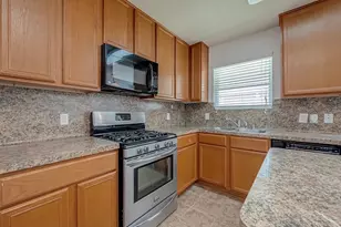 5242 Espuela Ln, Baytown, TX 77521 - Photo 13