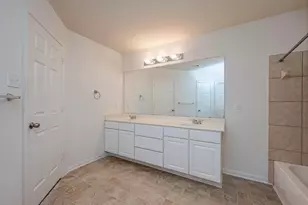 5242 Espuela Ln, Baytown, TX 77521 - Photo 27